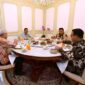 Prabowo Subianto, Ganjar Pranowo, dan Anies Baswedan Makan Siang Bersama Presiden Jokowi
