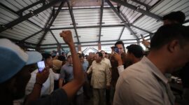 Pilih yang di Tengah dan Membela Rakyat, Prabowo Subianto Kampanye untuk Pemillihan Presiden