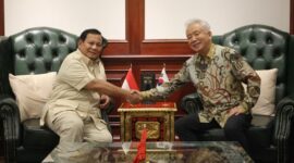 Menteri Pertahanan Republik Indonesia (Menhan RI), Prabowo Subianto, menerima kunjungan Duta Besar (Dubes) Korea Selatan Lee Sang-Deok. (Dok. Kemhan.go.id)  