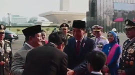 Gibran Rakabuming Raka Muncul di Monas, Ikut Sambut Langsung Kedatangan Jokowi beserta Ibu Iriana Jokowi